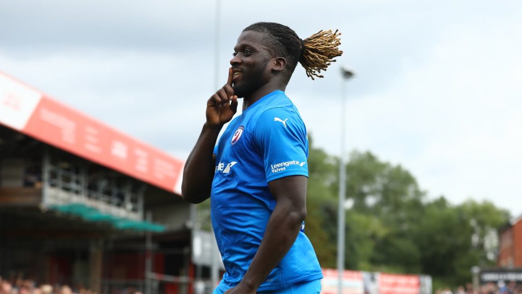 D5 Angleterre : Kabongo Tshimanga retrouve le goût du but avec Chesterfield