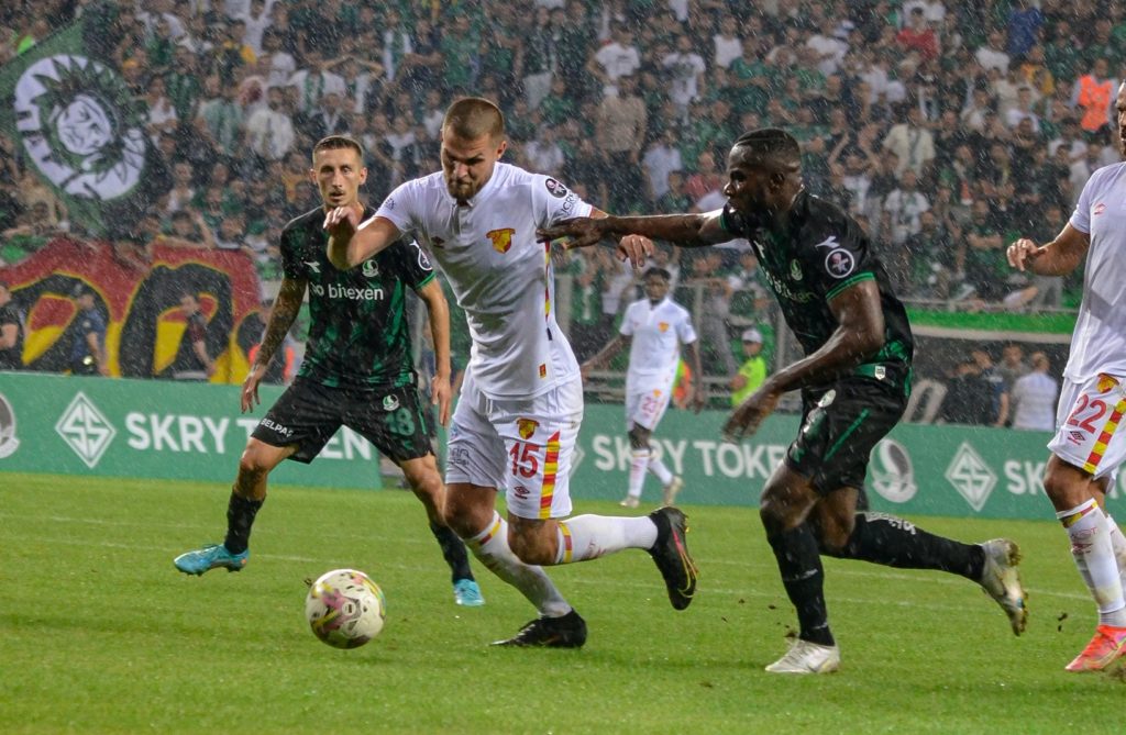 D2 Turquie: Kabongo Kasongo, Patrick Banza et Sakaryaspor surpris d’entrée par Goztepe