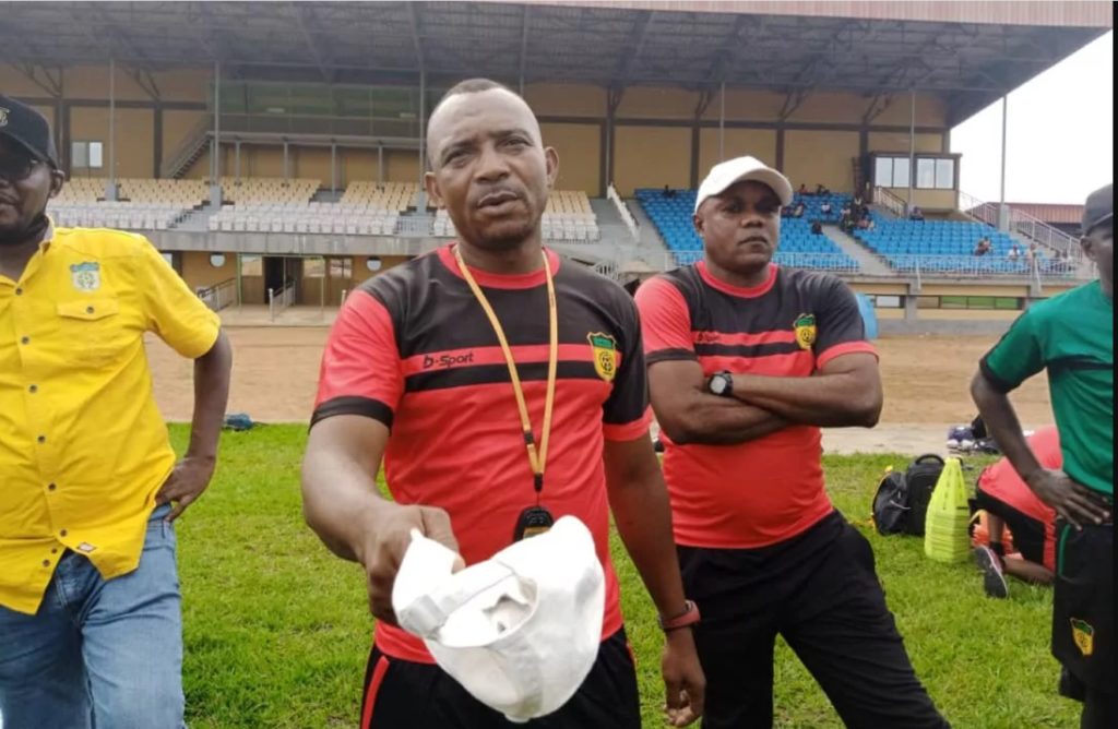 Maniema Union : « Nous allons faire ce que nous savons faire pour être placés parmi les trois premiers du championnat et jouer la compétition africaine l’année prochaine » (Papy Kimoto)