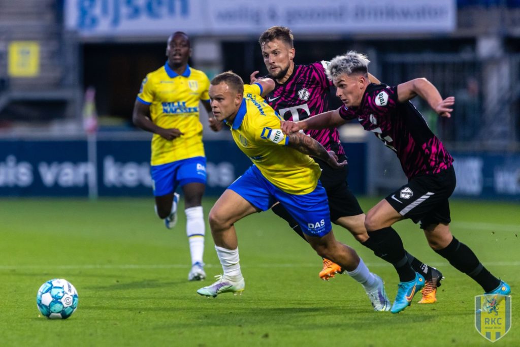 D1 Pays-Bas: Thierry Lutonda et Waalwijk défaits de justesse par le PSV Eindhoven