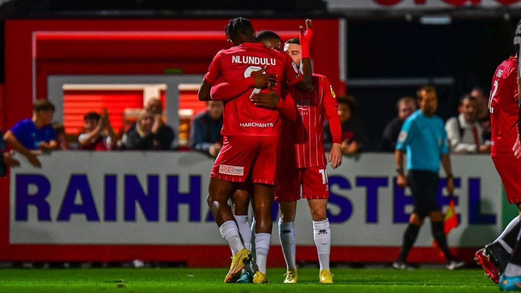 EFL Trophy: Dan Nlundulu ouvre son compteur avec Cheltenham Town dans le succès face à Walsall