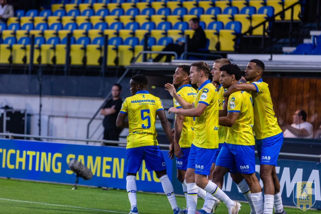 D1 Pays-Bas: Thierry Lutonda, Chris Lokesa et Waalwijk se positionnent davantage pour les Play Off