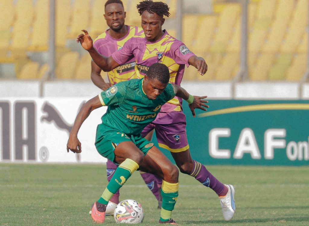 CAF-C1: Maxi Mpia Nzengeli, Jésus Moloko Ducapel et Young Africans ramènent un bon point de Medeama