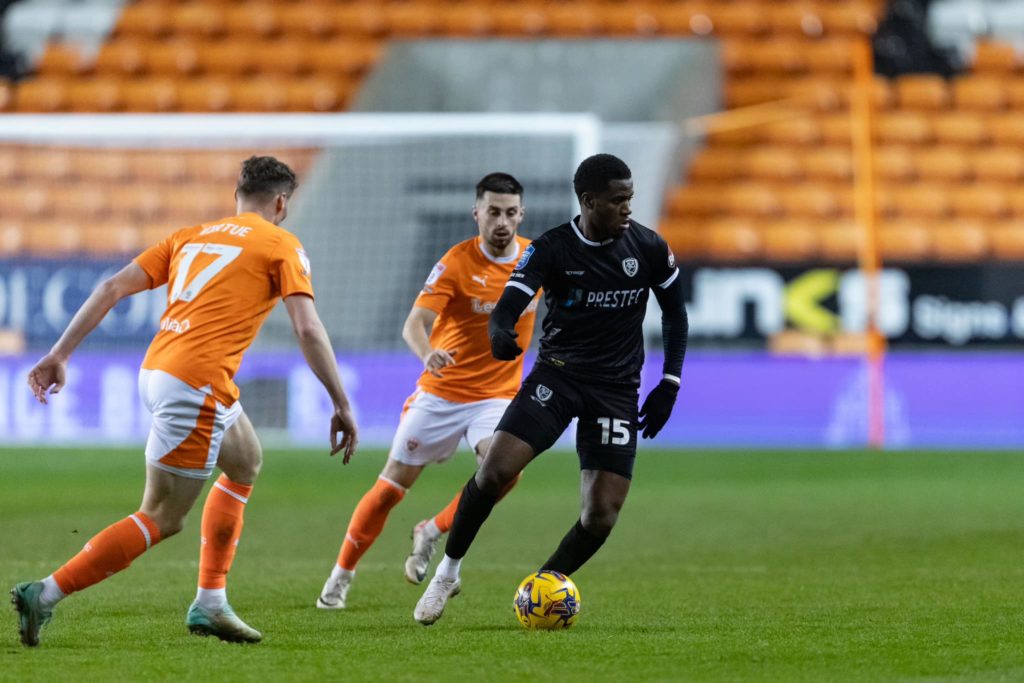 EFL Trophy: Clap de fin pour Beryly Lubala et Burton Albion