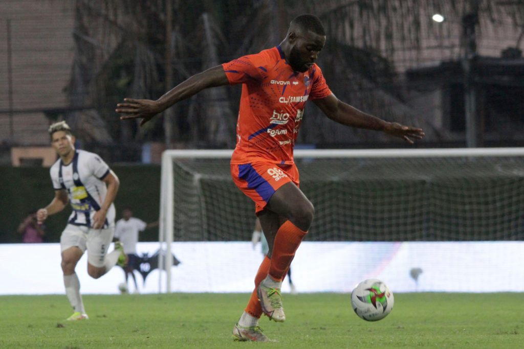 Copa Libertadores: Clap de fin pour Stevy Okitokandjo et l’Academica Puerto Cabello