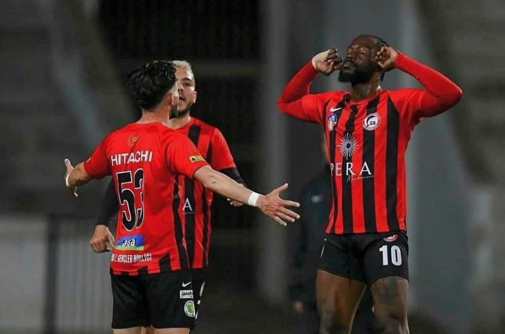 Transfert: En fin contrat avec le Larnaka Gencler Birligi, Junior Mapuku convoité un peu de partout