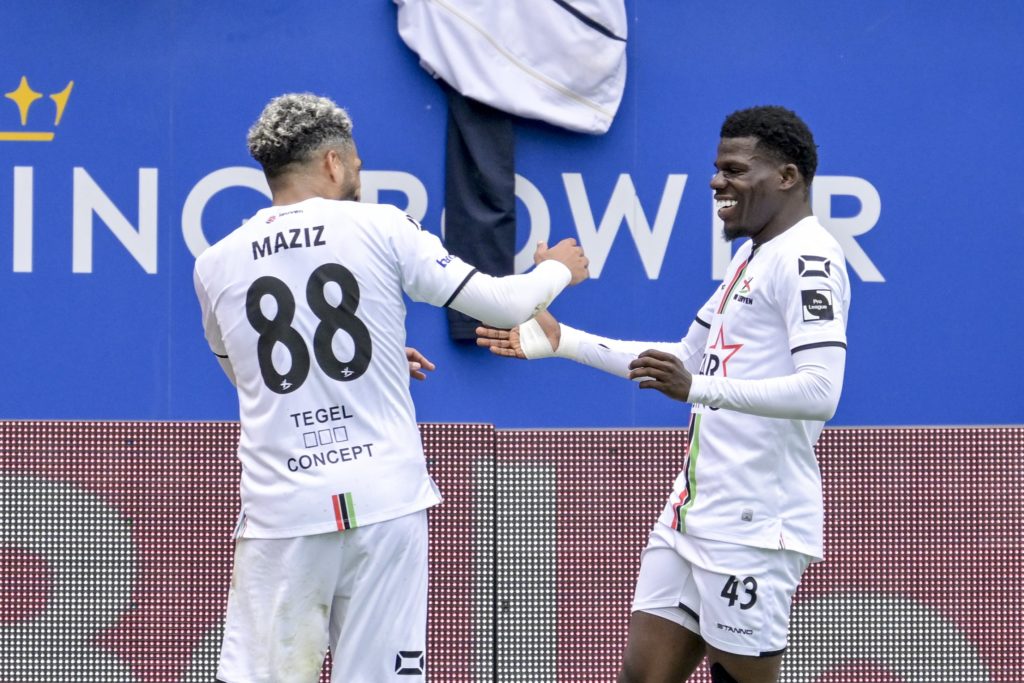 D1 Belgique: Nachon Nsingi buteur et passeur décisif dans le succès de l’OH Louvain devant le Standard de Liège de William Balikwisha et de Matthieu Epolo