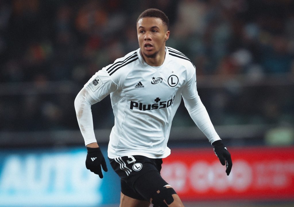 UEFA/Conference League: Steve Kapuadi et le Legia Varsovie mettent fin à la saison européenne de Brondby de Kevin Tshiembe