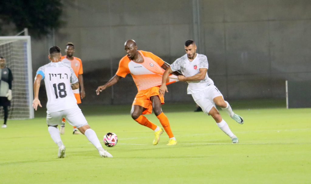 Transfert: Sasha Petshi trouve un point d’attache toujours en Israël