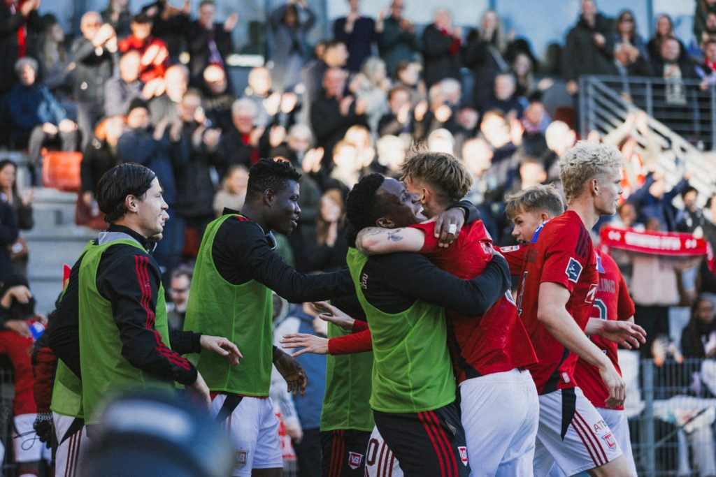 D1 Danemark: Après 13 journées de disette, Yeni Atito Ngbakoto et Vejle empochent leur tout premier succès de la saison