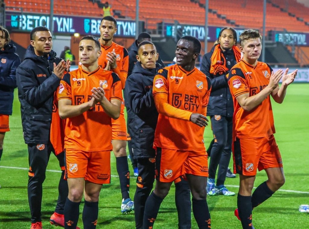 D2 Pays-Bas: Xavier Mbuyamba et Volendam intraitables