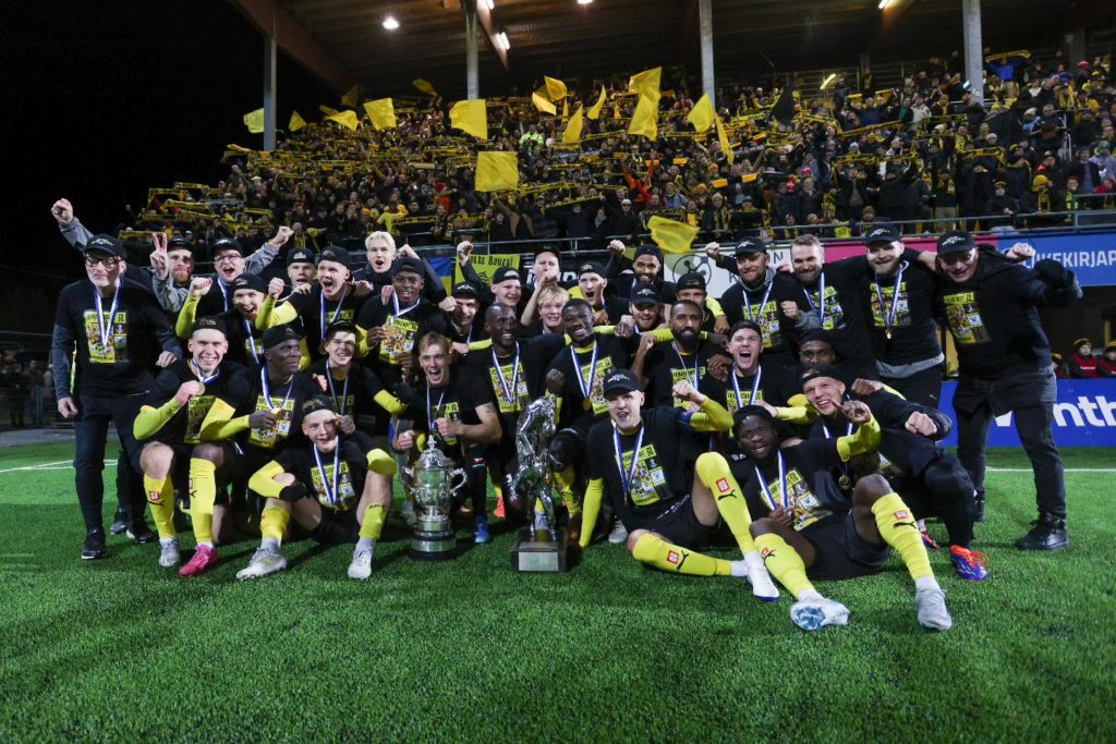 D1 Finlande: Après leur 7ème titre, Joslyn Luyeye Lutumba et Jonathan Muzinga sont de retour à l’entrainement avec le Kuopion Palloseura