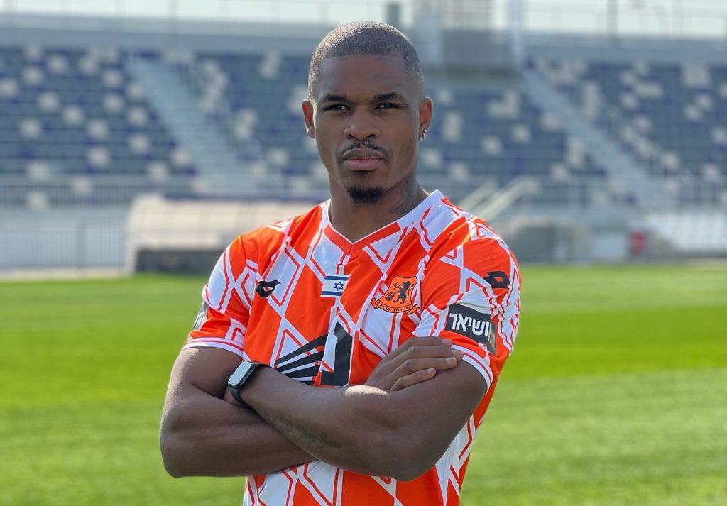 Transfert: Christy Manzinga rejoint Ziguy Badibanga dans le même bateau