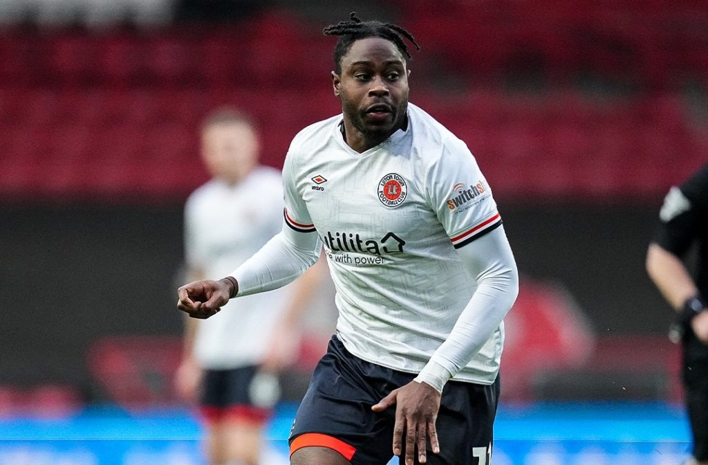 Luton Town: Seulement 10 matchs joués cette saison pour Pelly-Ruddock Mpanzu, son pire total depuis 8 saisons