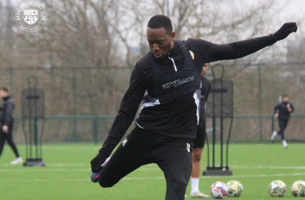 Bromley: Nicke Kabamba en perte de vitesse