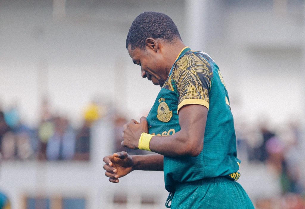 D1 Tanzanie: Maxi Mpia Nzengeli buteur avec Young Africans toujours en course pour conserver leur bien