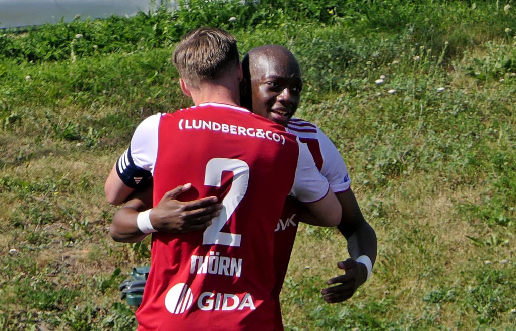 D2 Suède: Moonga Simba et Sandviken punissent Falkenberg avec le 3ème but du congolais