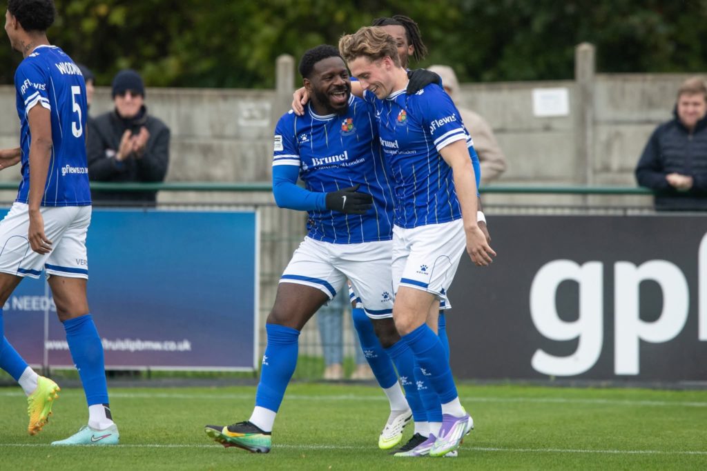 FA Cup: Carton plein pour Nathan Tshikuna et Wealdstone