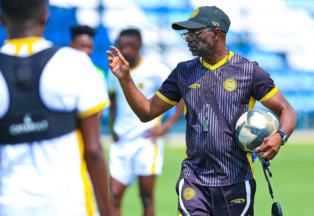 Azam: «Les dirigeants ont réfléchi par rapport à ce qu’il leur manquait et ils ont fait appel moi» (Florent Ibenge)