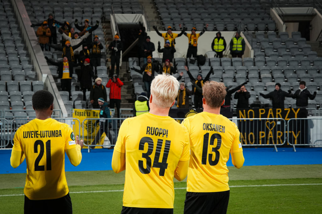 D1 Finlande: Joslyn Luyeye Lutumba et le Kupion Palloseura tiennent bon pour le titre