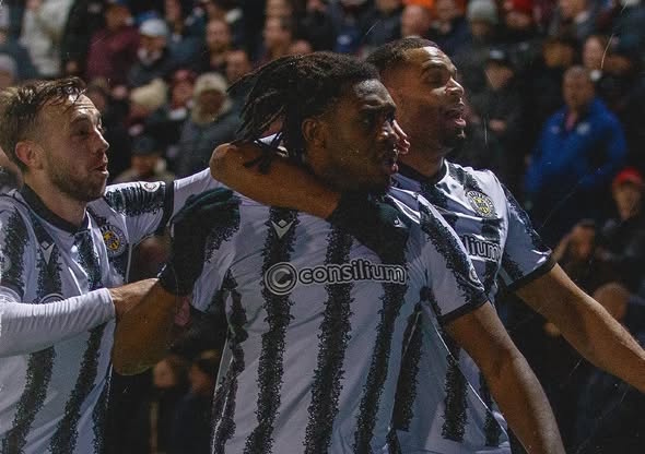 D1 Écosse: 2ème pour Dan NLundulu avec St Mirren devant Hearts de Béni Baningime et Elton Kabangu