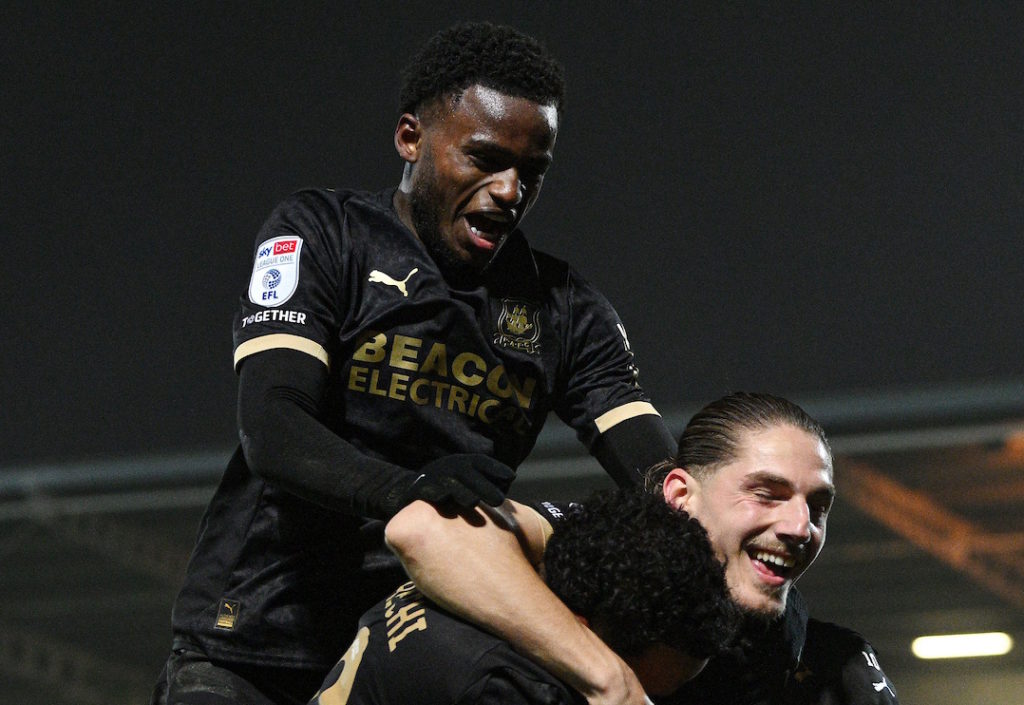 D3 Angleterre: Bali Mumba et Plymouth Argyle ont eu chaud devant Wycombe Wanderers