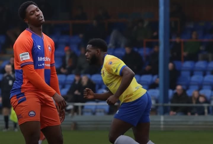 D5 Angleterre: Déjà 7 buts pour Nathan Tshikuna avec Wealdstone vainqueurs de Braintree