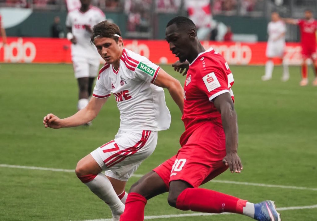 Coupe d’Allemagne: Pas de chance pour Tarsis Bonga, David Kinsombi et le Wurzburger Kickers sortis par Cologne de Elias Bakatukanda