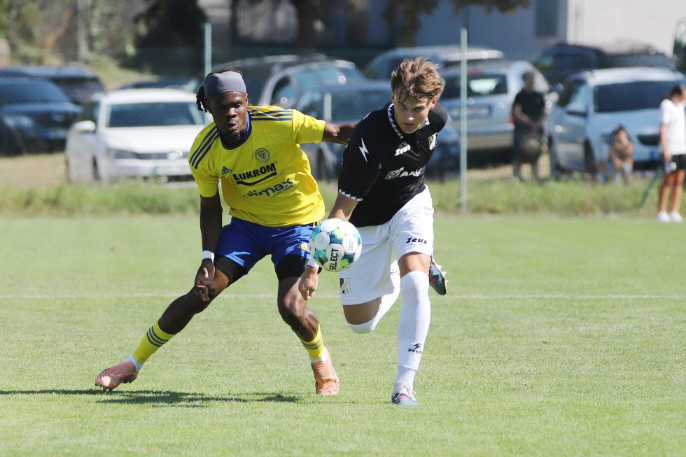 D2 Rép.Tchèque: Prince Mbasthi Mukuba buteur avec Zlin pour ses débuts