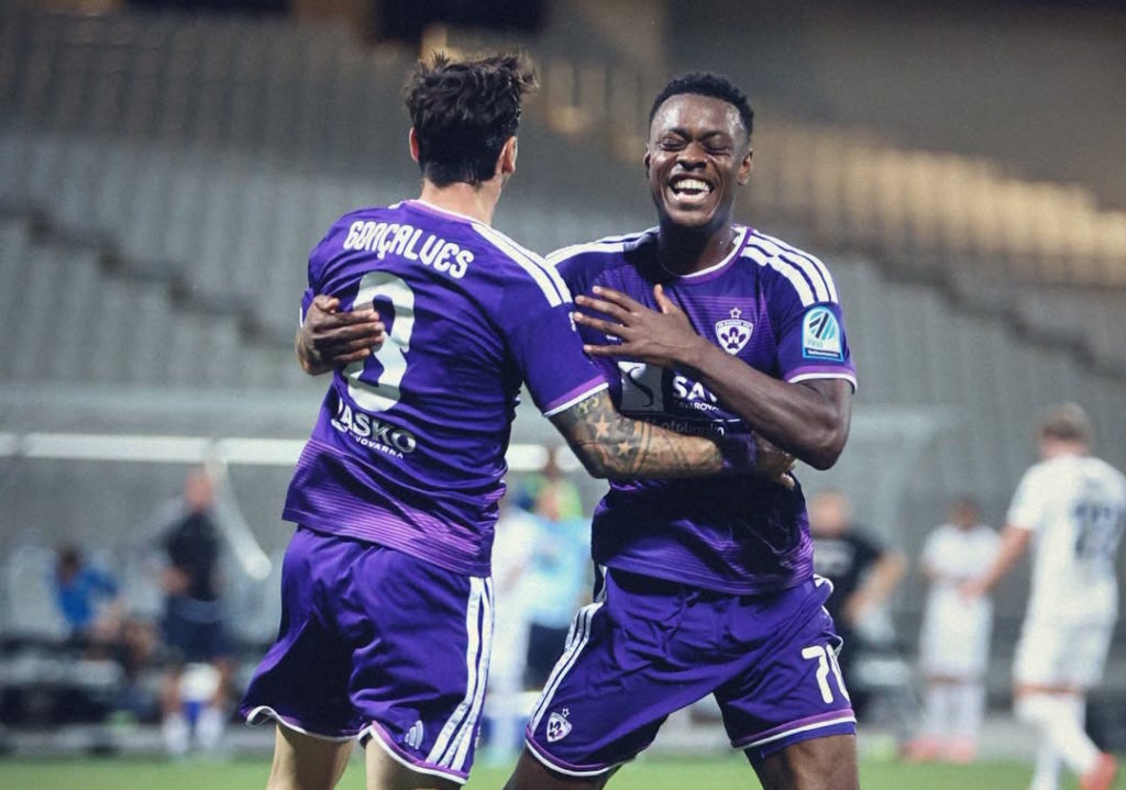 D1 Slovénie: Avec Bradley Mbondo, Isaac Tshipamba y va de son 2ème but avec Maribor devant Koper de Isaac Matondo et Jean-Pierre Longonda